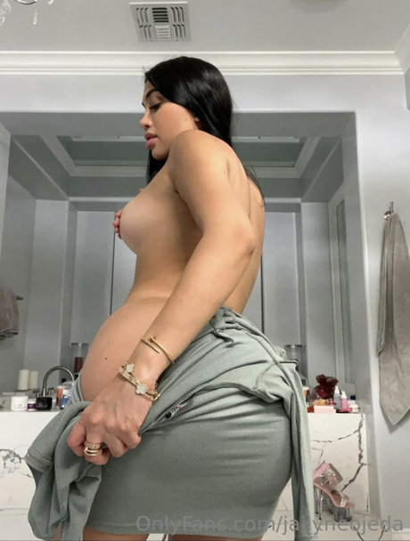 Jailyne Ojeda 最高のモデル 画像