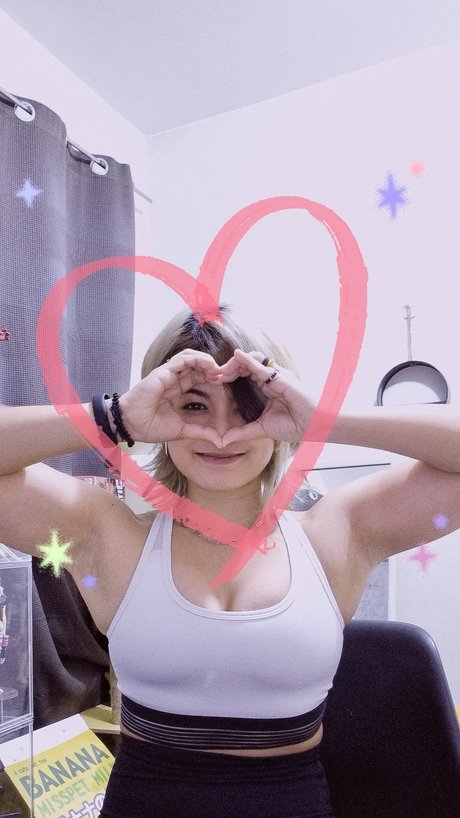 アーミーガールズオンリーファン 裸 写真