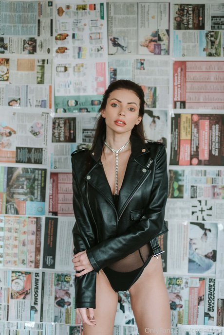 Corin Jamie Lee Clark かわいいポルノスター アーカイブ