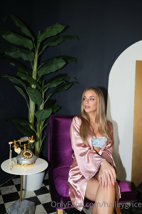Hailey Grice アダルト女優 写真