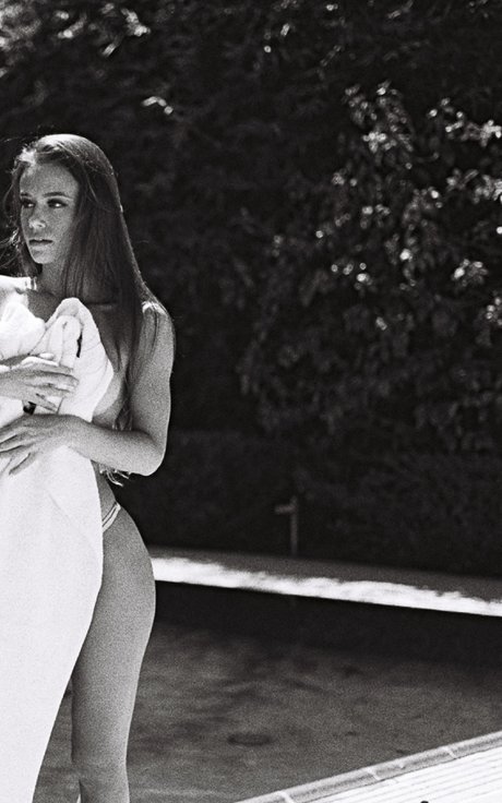 Hailey Grice アートスター 写真