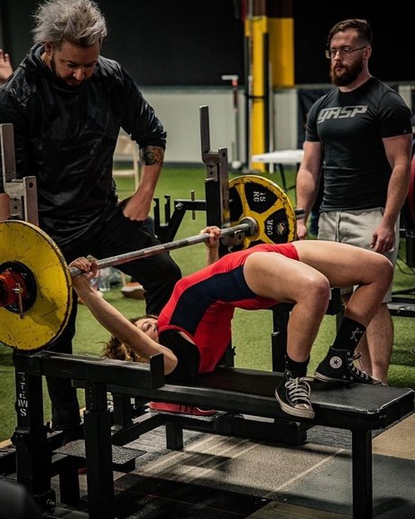Serena Abweh ポルノスター セックス 写真