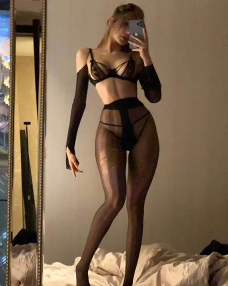 Xialan ポルノ女優 写真