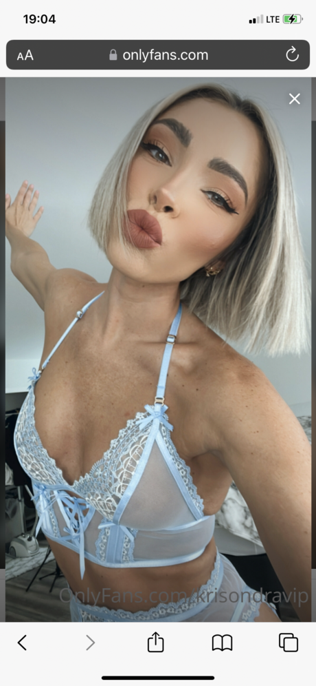 Krisondra Daigneault 美しいモデル 写真