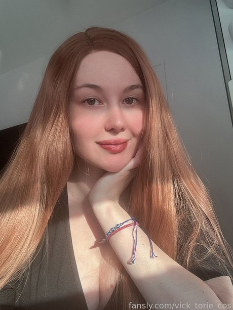 Torie ホットなポルノスター 写真