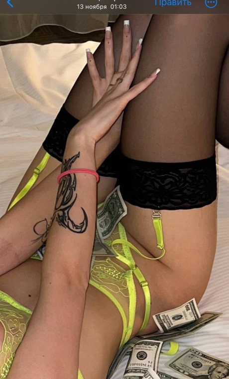 ロシアのアナルOnlyFans ホットセクシー 写真