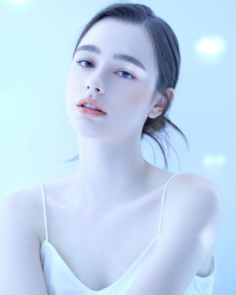 Dasha Taran エロティックなモデル 画像