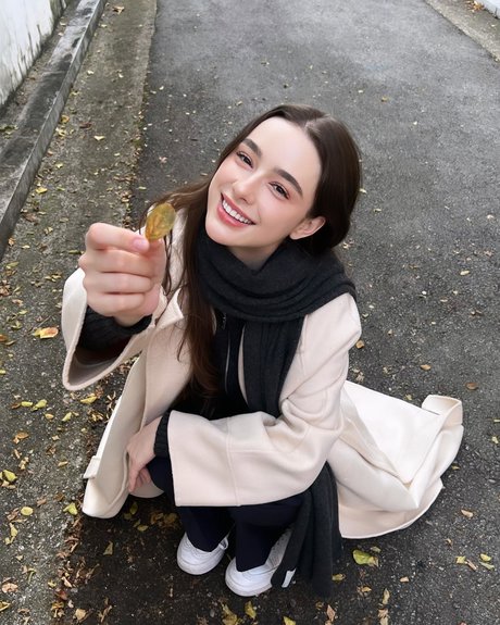 Dasha Taran 美しいスター ギャラリー