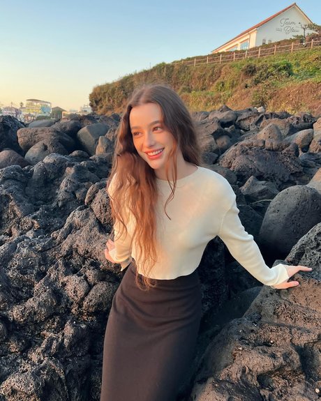 Dasha Taran スター ヌード 画像