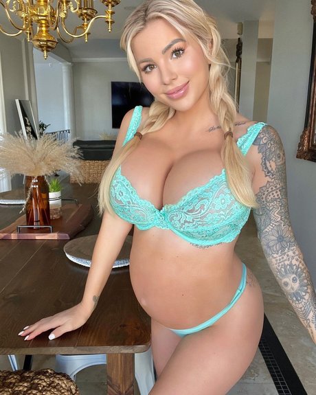 Jessica Weaver Cakes 美しいポルノスター ギャラリー