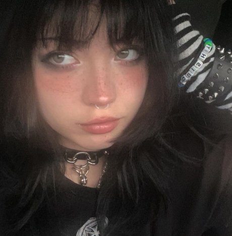Kill Val 裸の女優 写真
