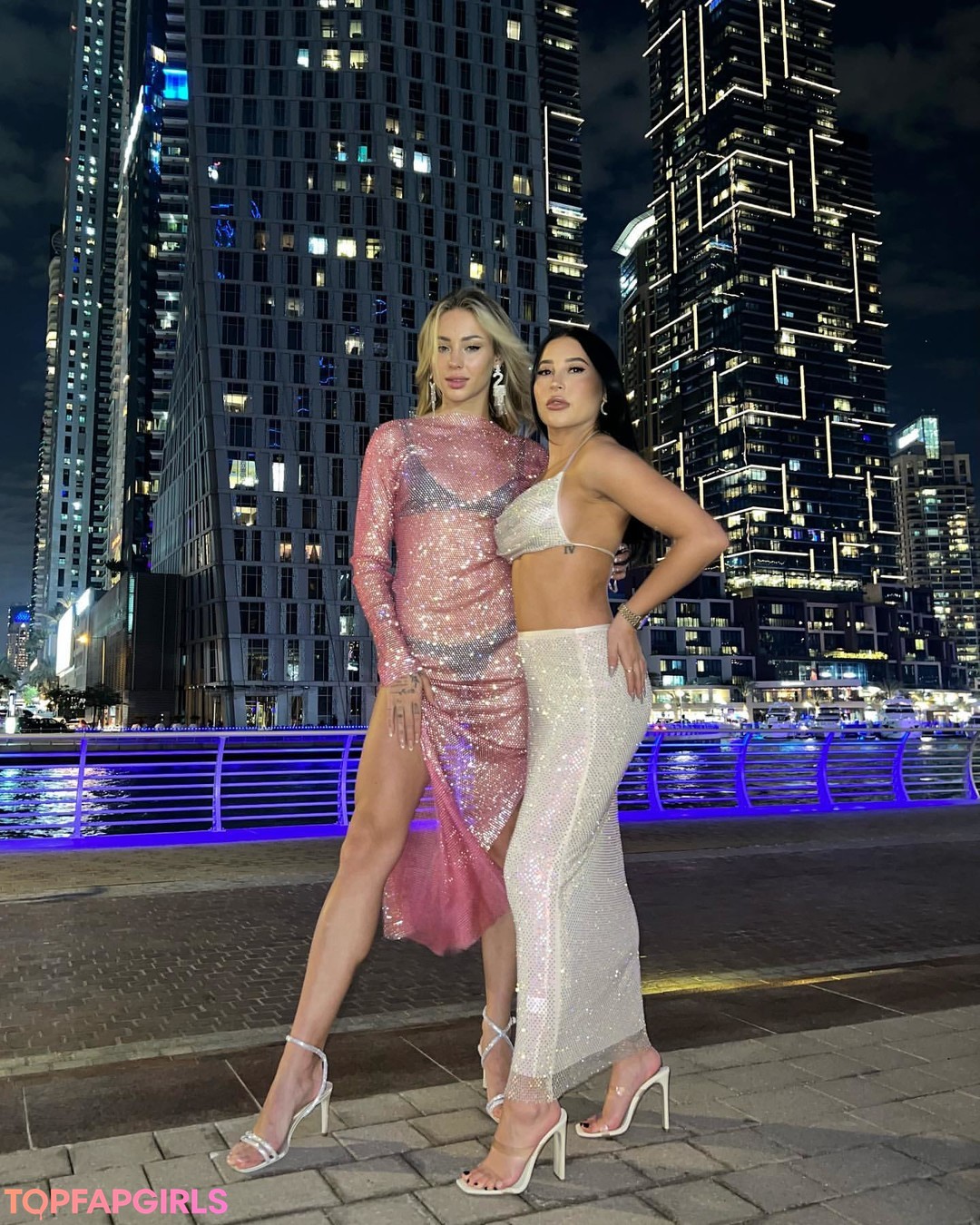 クーガーセックスオンリーファンズ エロチック 画像