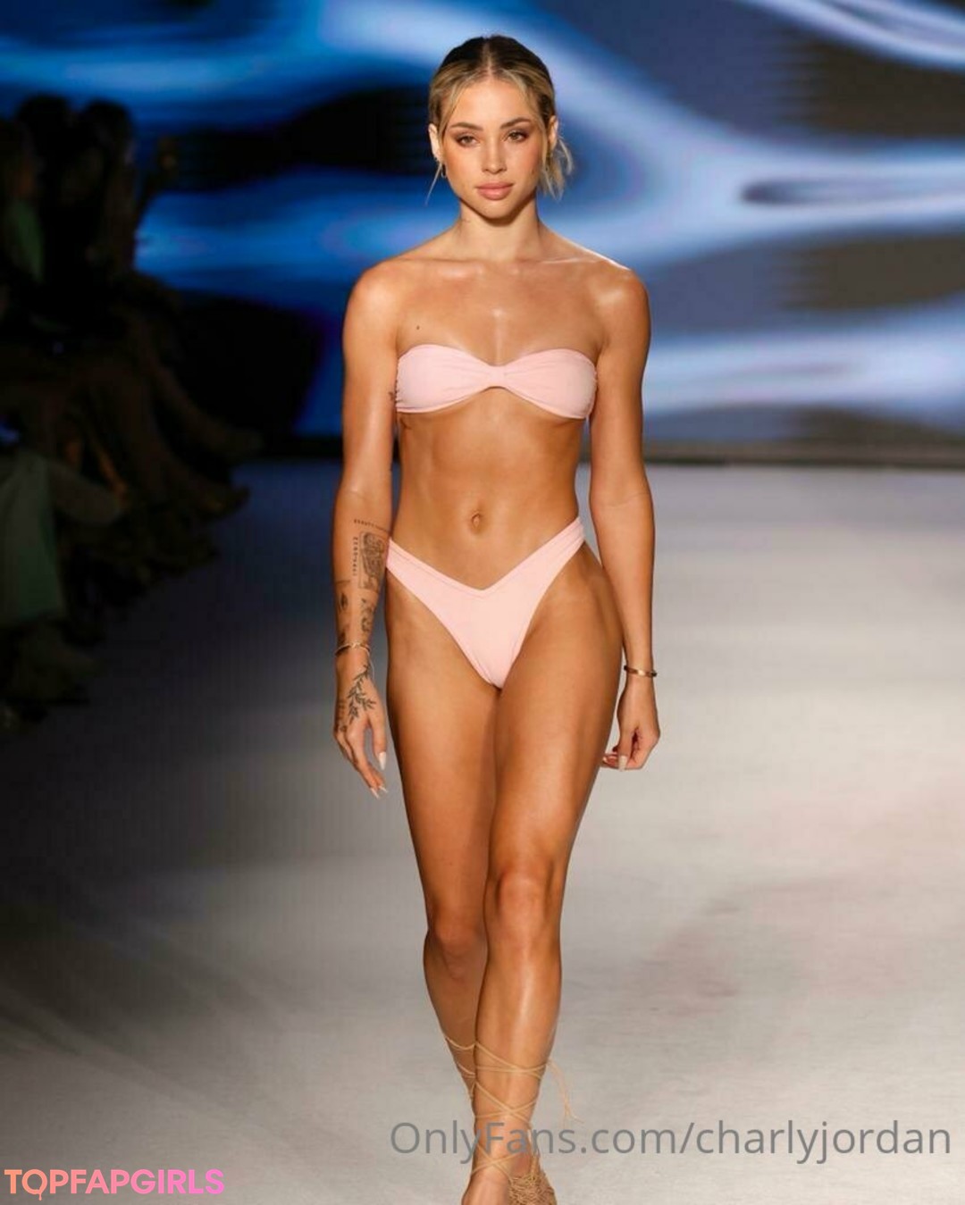 脱衣OnlyFans セクシー 画像