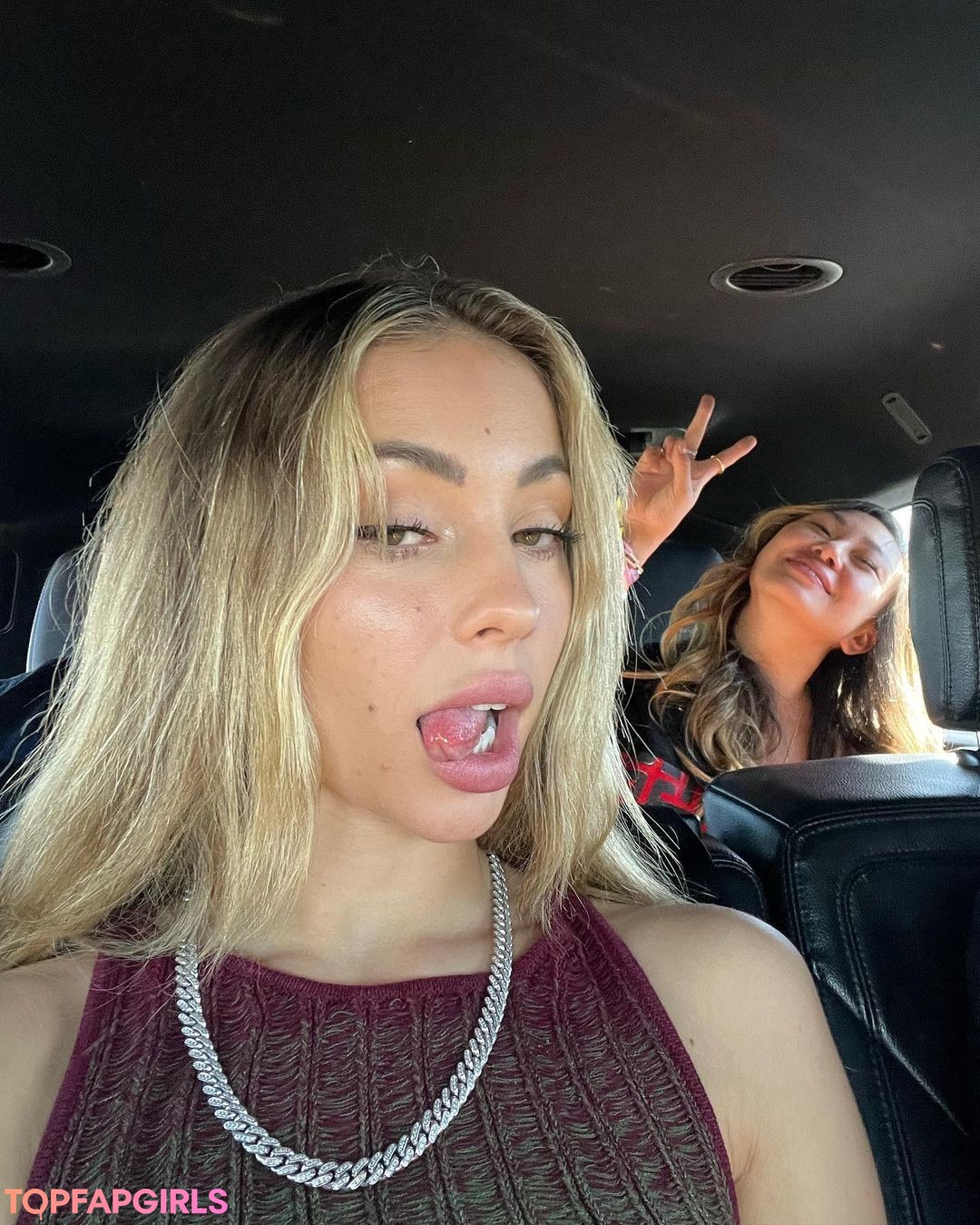 ショートヘアのティーンズOnlyFans 無料セックス 写真