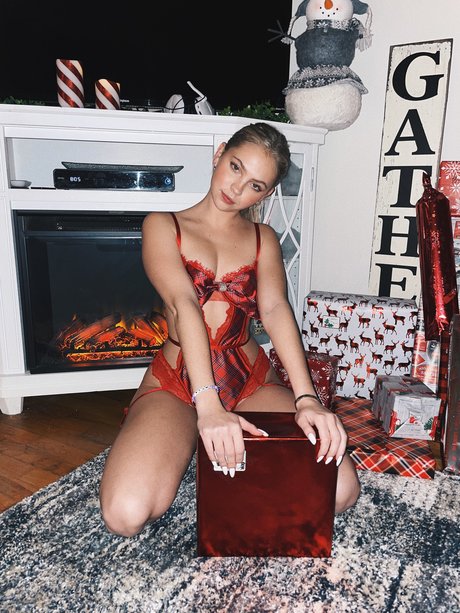 Jordyn Jones HDモデル 写真