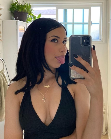 Joyce Galilea 美しいポルノスター 写真