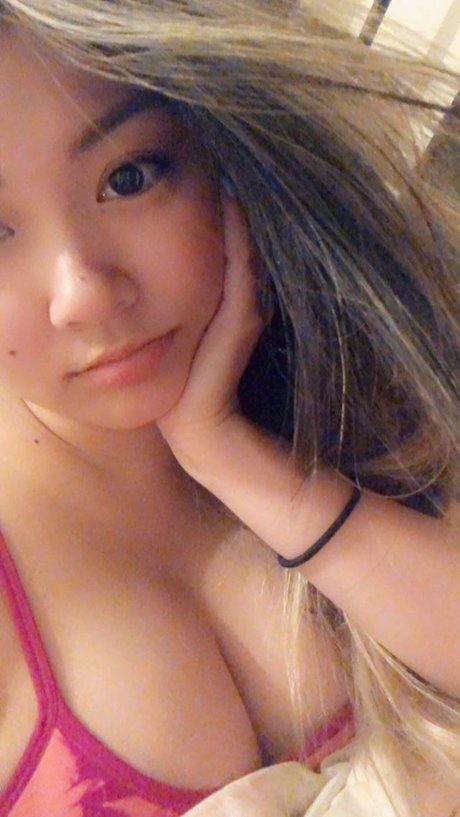 Vicki Li 女優 写真
