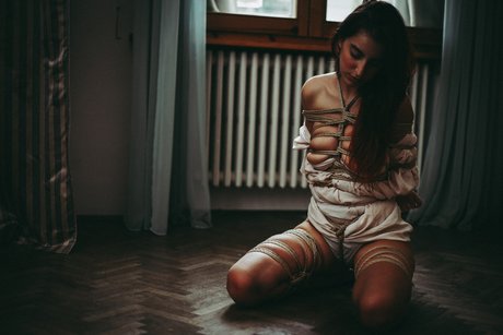Aurora Mineo ポルノスター 写真