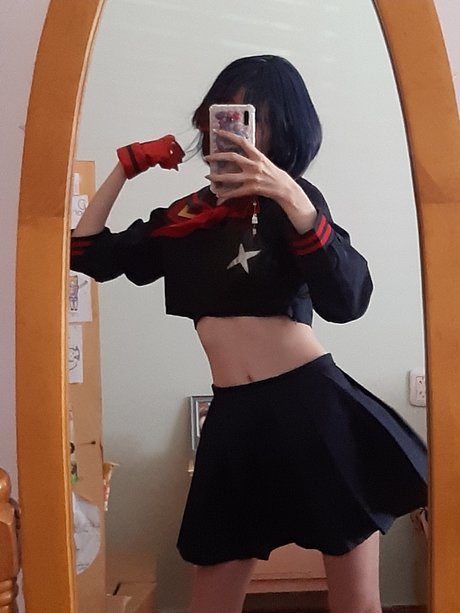 Kiki Glitter Cosplay ポルノスター ベスト 画像