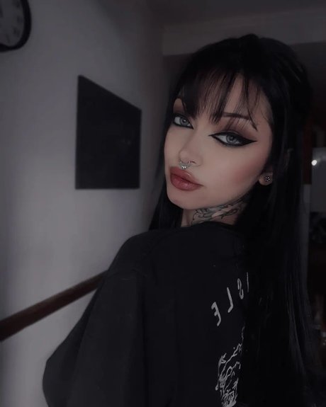 Abru Shaddix アート女優 写真