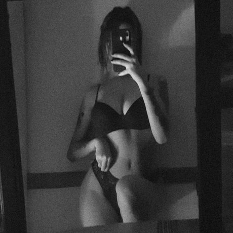 Abru Shaddix トップ女優 写真