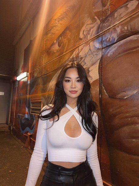Kathryn Tan 高品質のポルノスター 写真