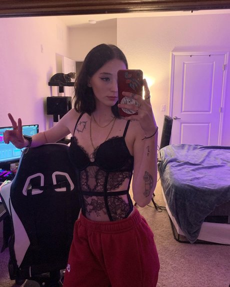 Queen etimy 最高のモデル 画像