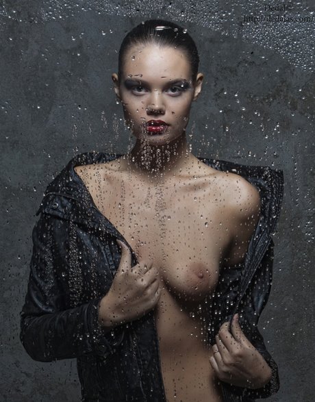 Ksenia Koks  アートスター 写真