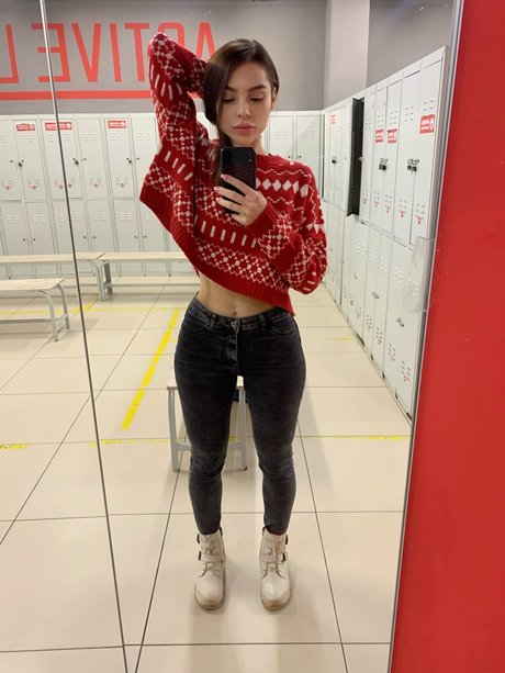 Alena Sergeevna  完璧なスター 写真