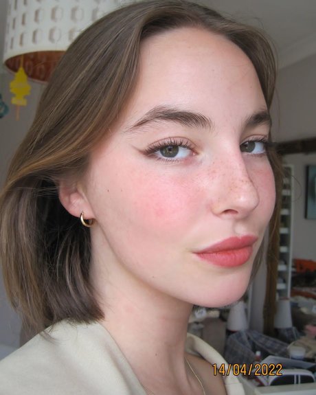 Amelie Manzoli 美しいモデル アーカイブ