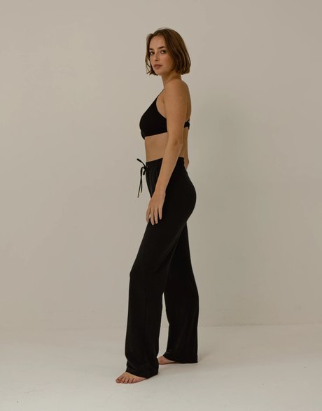 Amelie Manzoli セクシーなスター 写真