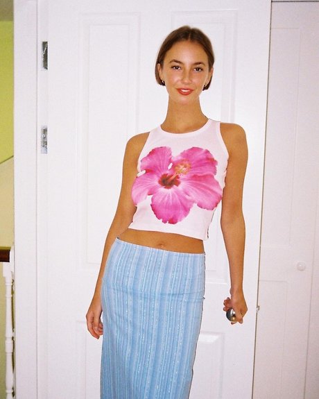 Amelie Manzoli ポルノスター エロティック 写真