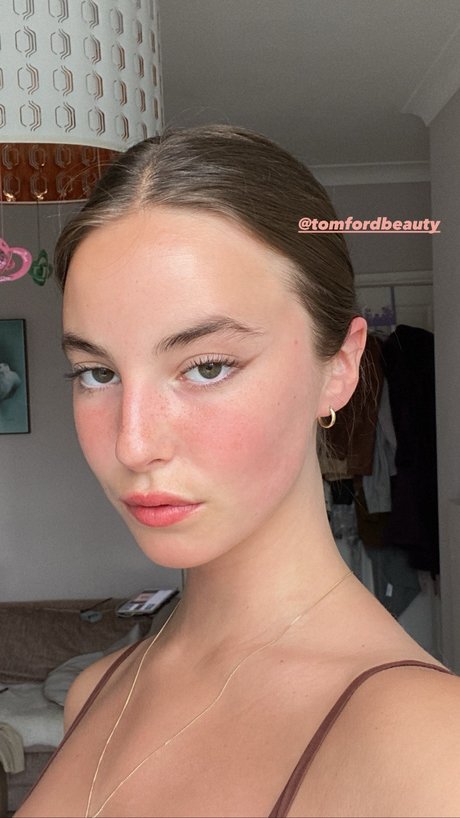 フィットネス エボニー オンリーファンズ ベスト 写真
