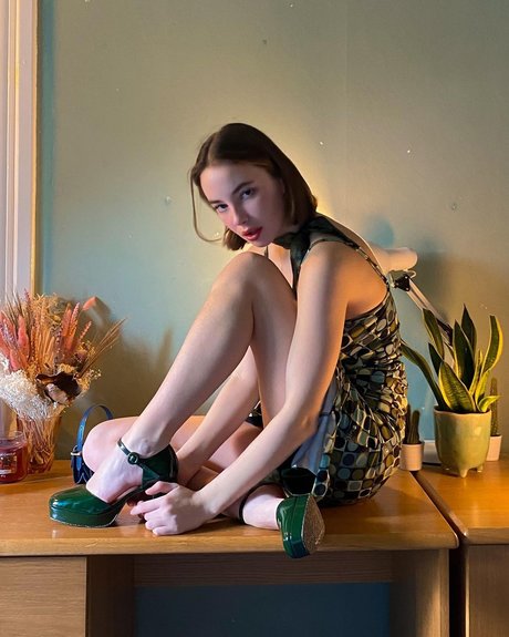 Amelie Manzoli 完璧なスター 画像