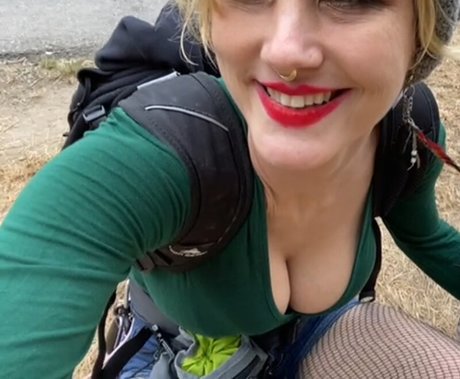 Nagisake エロティックなスター 写真