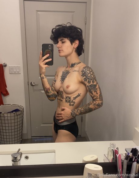 Vasiliki Halastaras ホットモデル 画像