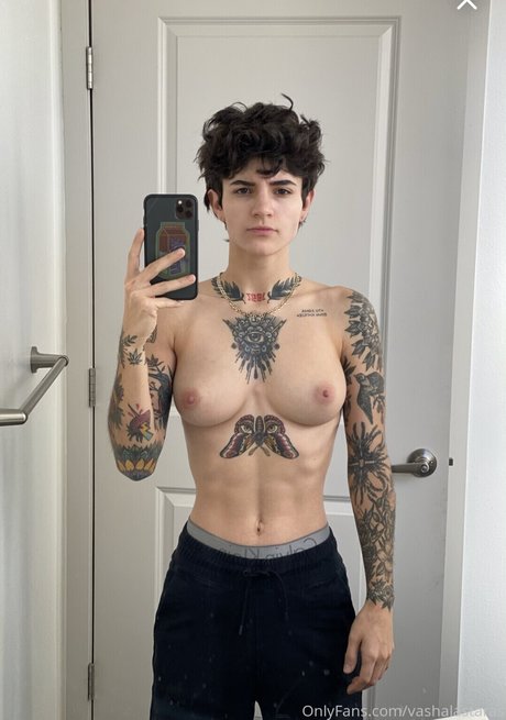 Vasiliki Halastaras アートポルノスター 写真