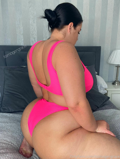 Imogen Grace ポルノスター エロティック 写真