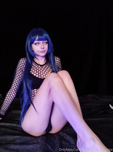 Crystally セックスモデル 写真