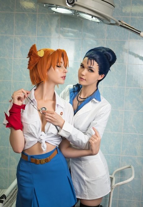 レズビアンの猫OnlyFans 美しい裸 写真