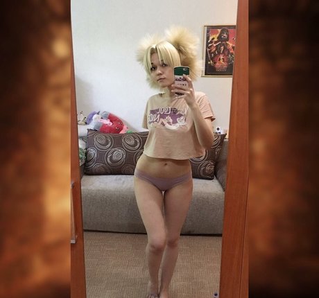 Ariadna Lobe HDポルノスター 画像