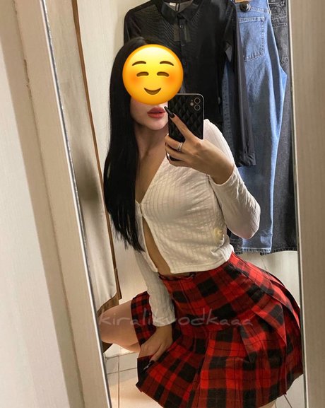 kiralikvodkaaa 美しいモデル 写真