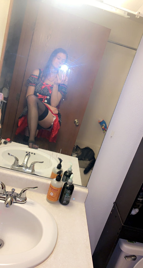 karma bitch998 top profile image