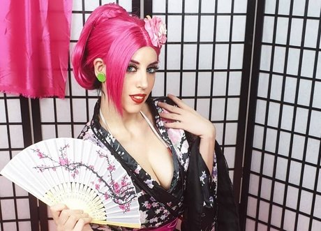 Lauramunay ポルノスター セックス 写真