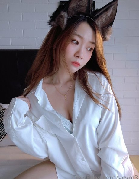 Vmeow ヌードモデル 写真