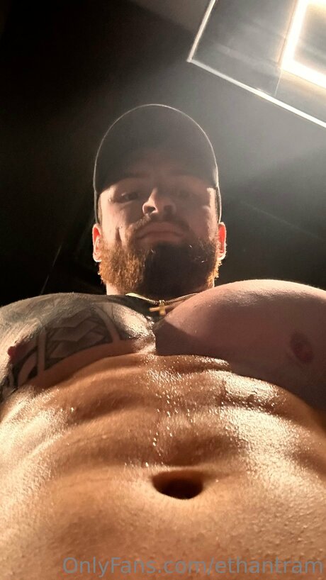 Bigdaddygrif アダルトスター 写真