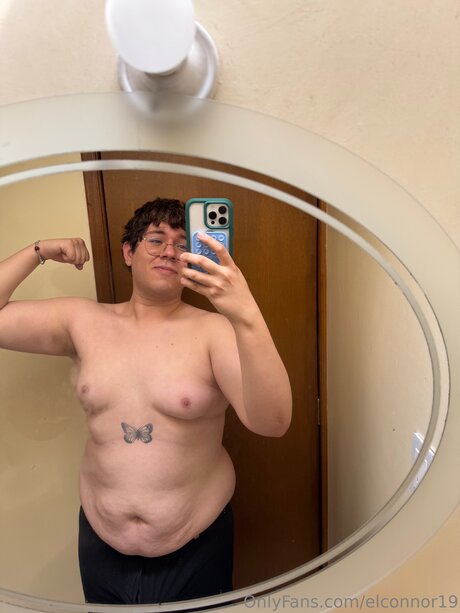Elconnor19 セクシーなスター 写真