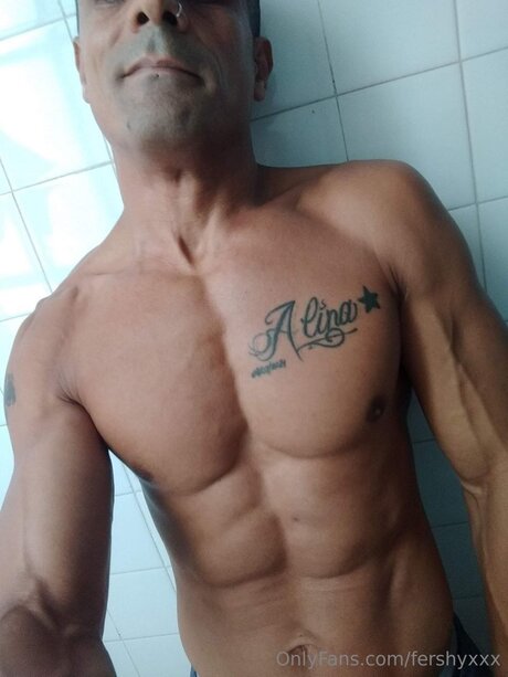 Fershyxxx ポルノモデル 画像