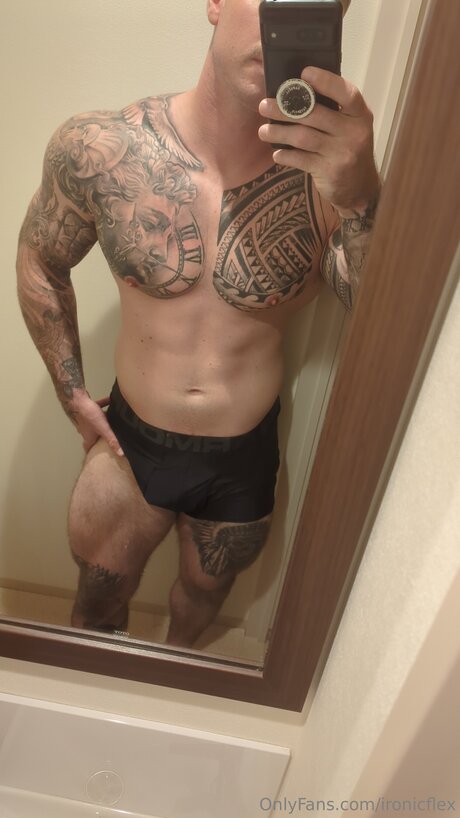 Ironicflex 独占モデル 写真