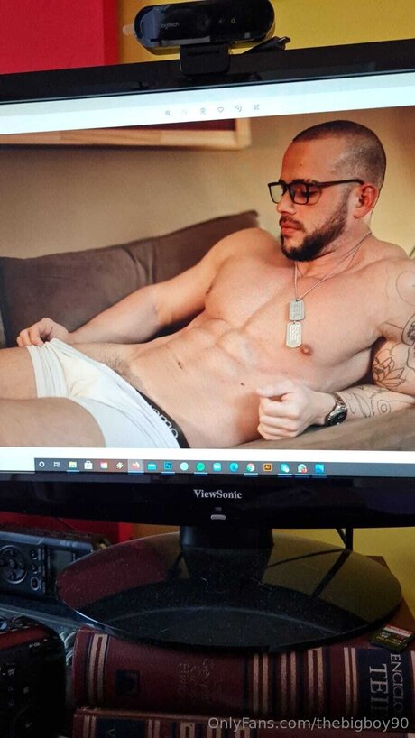 Thebigboy90 アダルトスター 写真